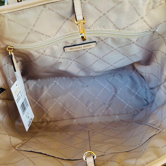 NWT - Picture 9 of 14